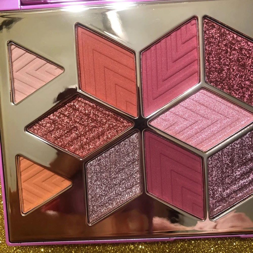 BNIB! PUR X Barbie Eyeshadow Palette in Endless Possibilities 2 💖